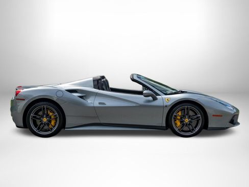 Used 2019 Ferrari 488 Spider RWD image 7
