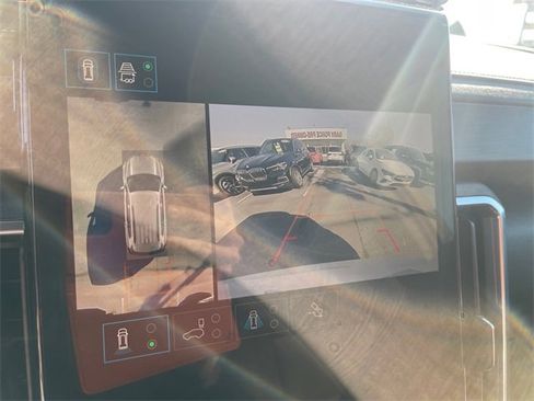 Used 2025 GMC Acadia Elevation image 13