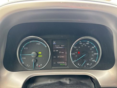 Used 2018 Toyota RAV4 XLE w/ Convenience Package image 5