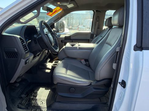 Used 2017 Ford F250 XL w/ Power Equipment Group image 15