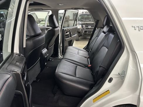 Used 2020 Toyota 4Runner TRD Off-Road Premium w/ Moonroof Package AWD/4WD image 15