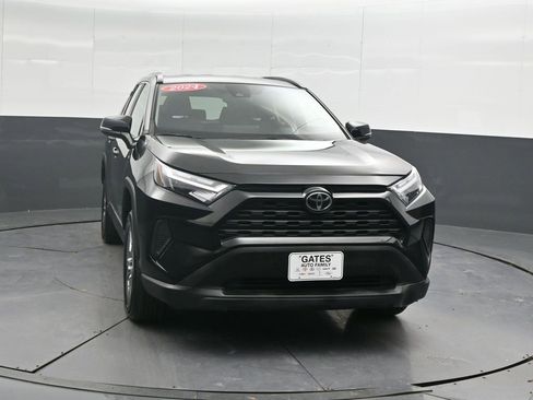 Used 2024 Toyota RAV4 XLE image 7