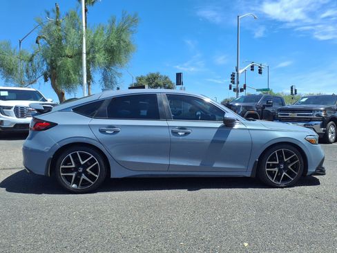 Used 2022 Honda Civic Sport Touring image 4