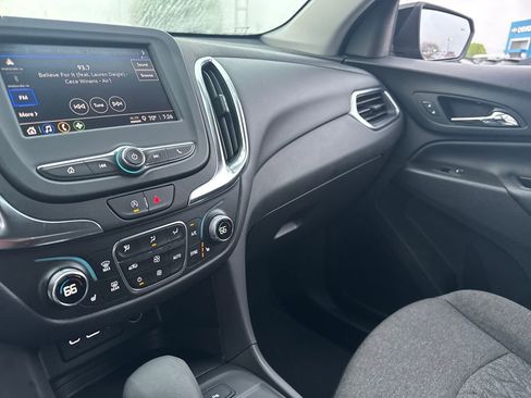 Used 2024 Chevrolet Equinox LT image 21