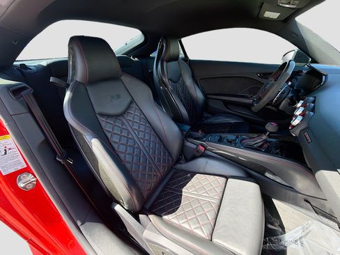 Used 2018 Audi TT RS w/ Technology Package AWD/4WD image 15