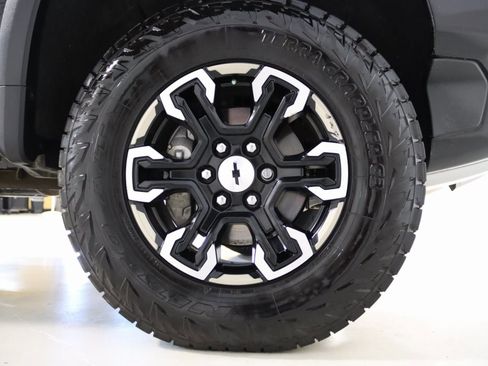 Used 2022 Chevrolet Silverado 1500 ZR2 w/ Technology Package image 78