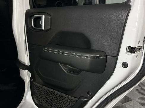 Used 2023 Jeep Wrangler Unlimited Sahara w/ Cold Weather Group image 64