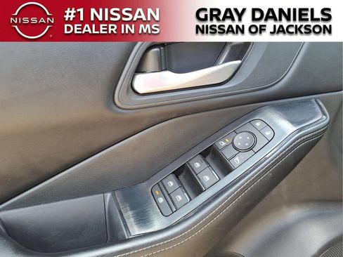 Used 2024 Nissan Rogue SV AWD/4WD image 12