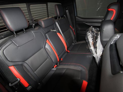 New 2025 Ford Ranger Raptor image 21