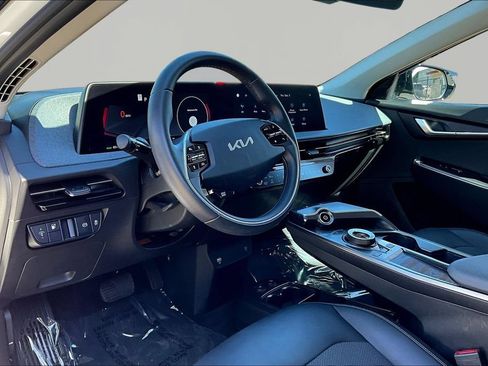 Used 2024 Kia EV6 Light RWD image 16