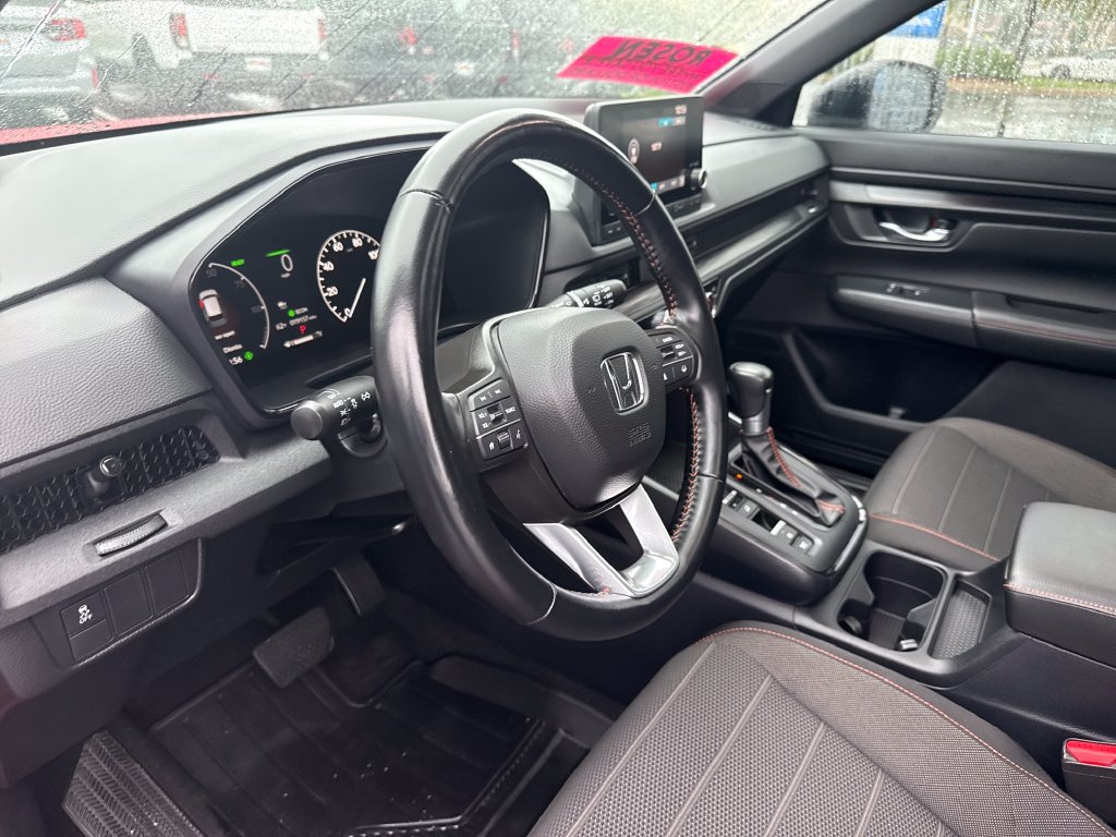 Used 2025 Honda CR-V Sport image 14