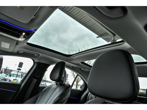 New 2026 Mercedes-Benz E 350 4MATIC Sedan image 8