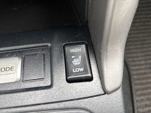 Used 2017 Subaru Forester 2.5i Premium w/ All-Weather Package image 16