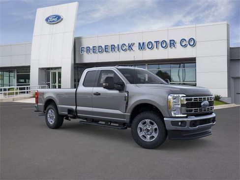 New 2026 Ford F250 XLT w/ FX4 Off-Road Package image 14