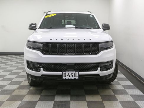 Used 2024 Jeep Wagoneer Series II AWD/4WD image 3