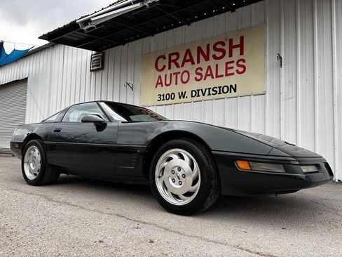 Used 1995 Chevrolet Corvette Coupe image 2