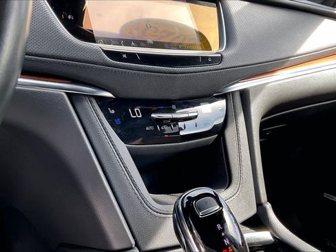 Used 2023 Cadillac XT5 Premium Luxury image 30