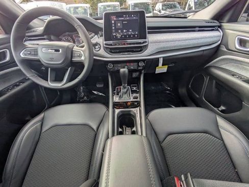 New 2026 Jeep Compass Latitude AWD/4WD image 13