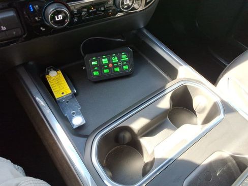 Used 2024 Chevrolet Silverado 3500 High Country w/ High Country Premium Package AWD/4WD image 38