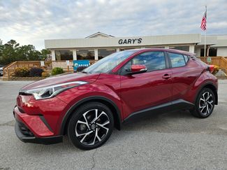 Used 2018 Toyota C-HR XLE video 2
