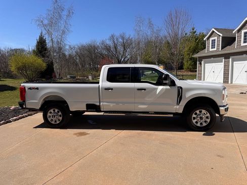 Used 2023 Ford F250 XLT image 7