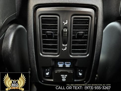 Used 2024 Dodge Durango GT AWD/4WD image 16