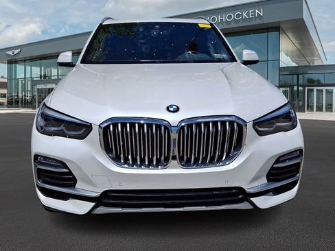 Used 2019 BMW X5 xDrive40i w/ Convenience Package AWD/4WD image 3