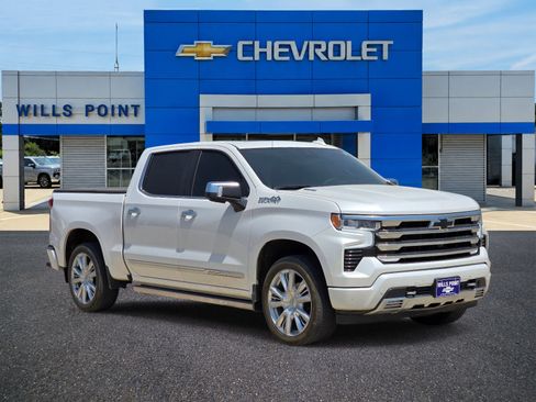 Used 2025 Chevrolet Silverado 1500 High Country AWD/4WD image 1