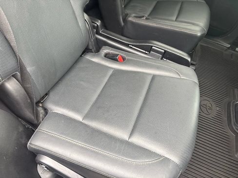 Used 2018 Toyota Highlander Limited w/ Protection Package #3 AWD/4WD image 35