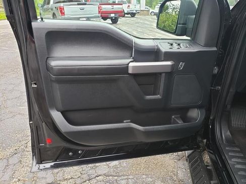 Used 2020 Ford F150 XLT w/ Equipment Group 302A Luxury AWD/4WD image 12