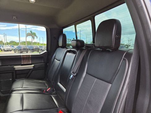 Used 2019 Ford F150 Lariat RWD image 21