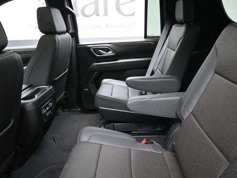 Used 2023 Chevrolet Suburban High Country AWD/4WD image 25