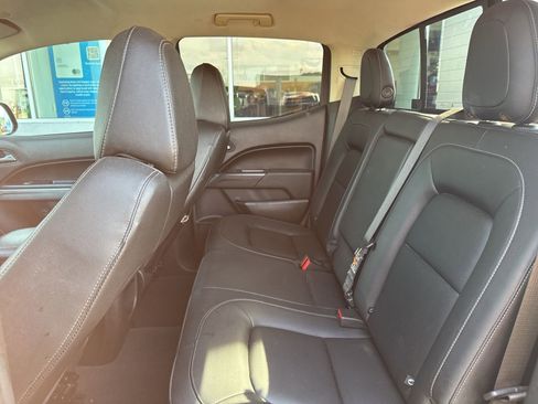 Used 2022 Chevrolet Colorado ZR2 AWD/4WD image 16