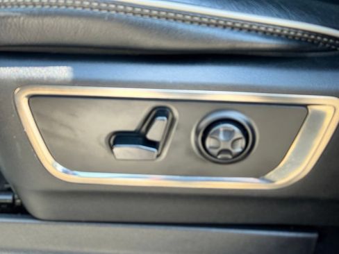 Used 2019 RAM 1500 Limited AWD/4WD image 21