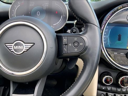 Used 2022 MINI Cooper S image 17