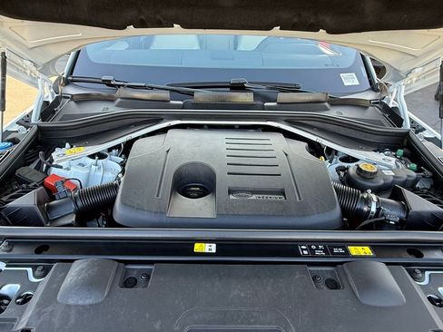 Used 2024 Land Rover Range Rover Sport SE image 44