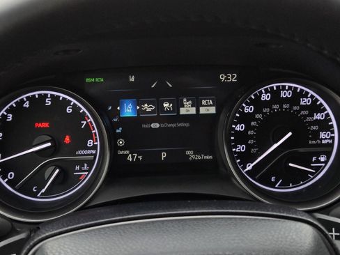 Certified 2021 Toyota Camry SE image 25