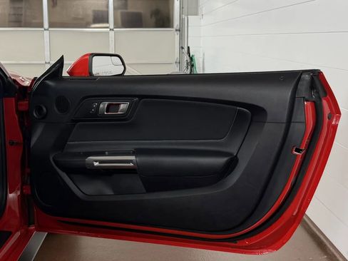 Used 2019 Ford Mustang GT w/ Equipment Group 301A RWD image 30