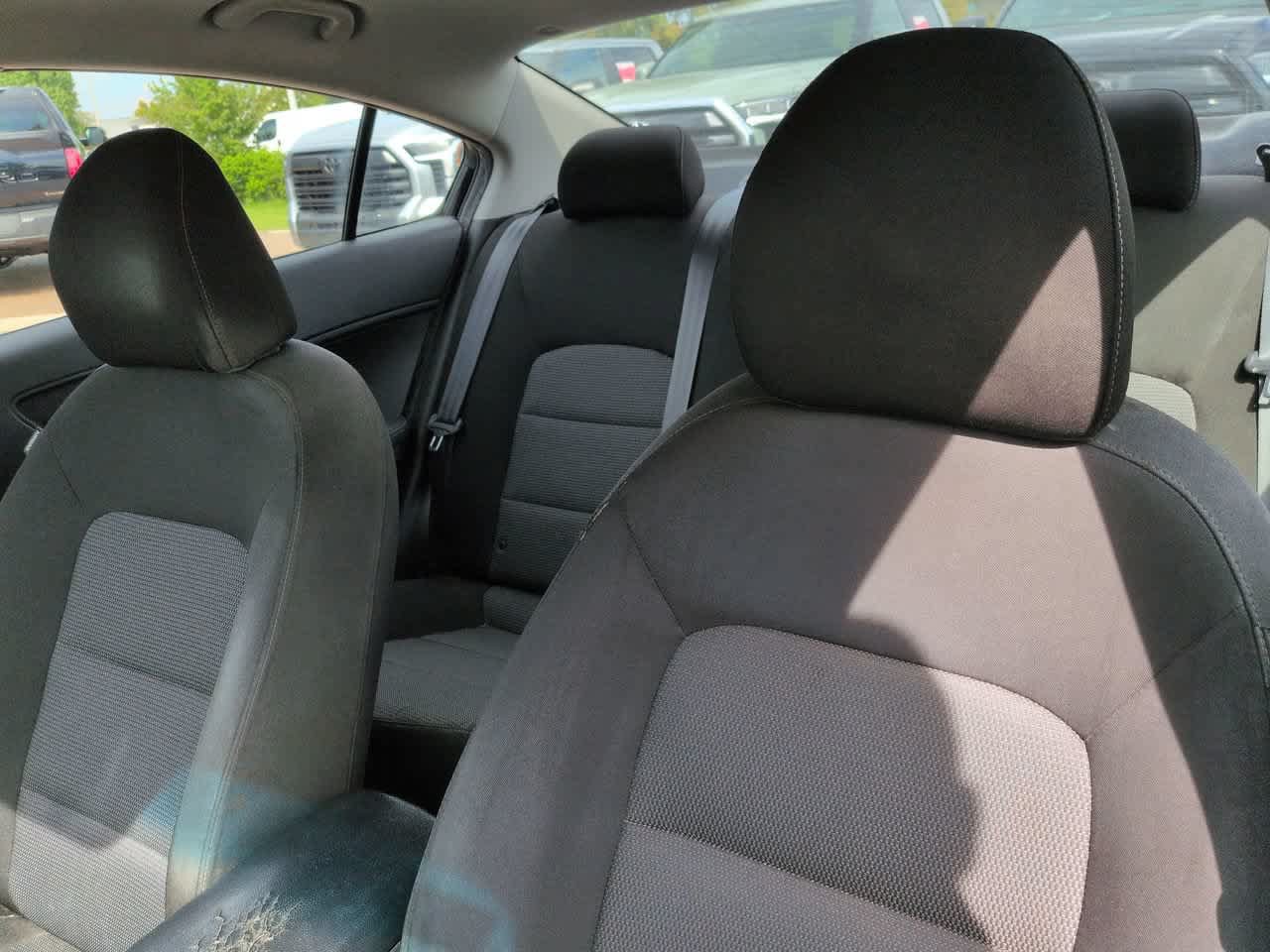Used 2018 Kia Forte LX FWD image 8