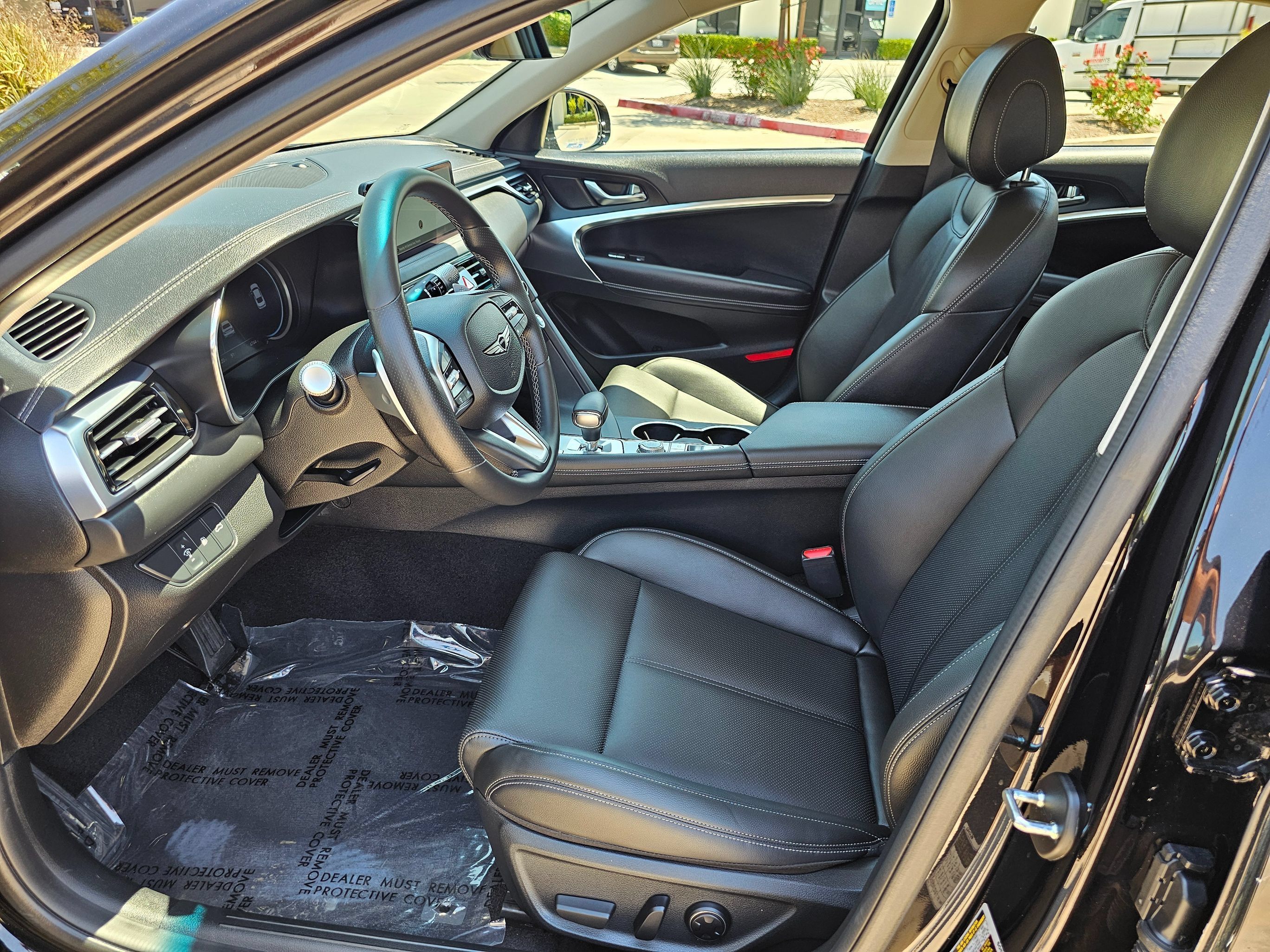 Used 2025 Genesis G70 2.5T RWD image 16