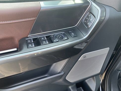 Used 2023 Ford F150 Lariat w/ Equipment Group 502A High image 13