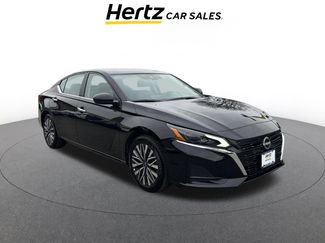 Used 2025 Nissan Altima 2.5 SV video 1