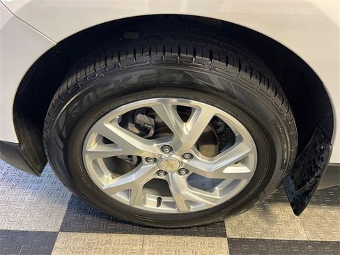Used 2021 Chevrolet Equinox Premier w/ LPO, Floor Liner Package image 9