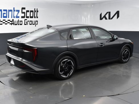 Used 2025 Kia K4 EX FWD image 5