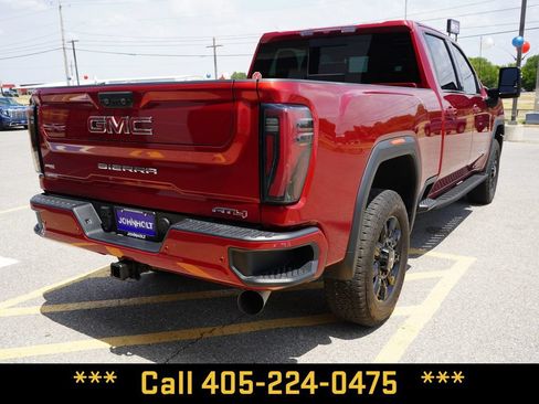 Used 2024 GMC Sierra 2500 AT4 w/ AT4 Preferred Package AWD/4WD image 11
