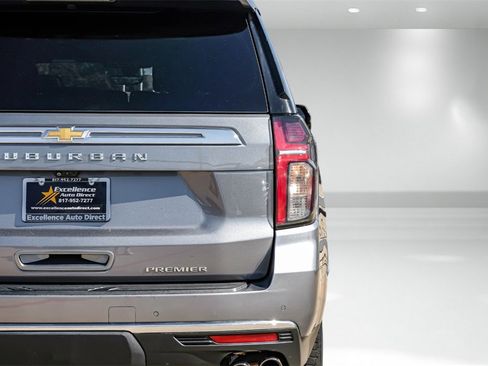 Used 2021 Chevrolet Suburban Premier w/ Premium Package image 55