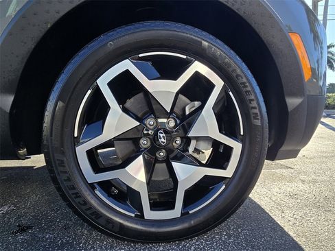 Used 2024 Hyundai Santa Cruz Limited image 19