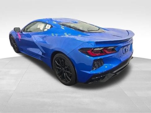 Used 2025 Chevrolet Corvette Stingray Preferred Cpe w/ Z51 Performance Package RWD image 5