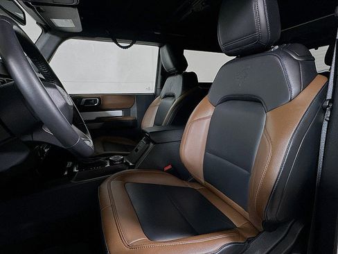 Used 2023 Ford Bronco Outer Banks image 11