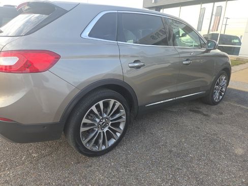 Used 2016 Lincoln MKX Reserve w/ Technology Package image 6
